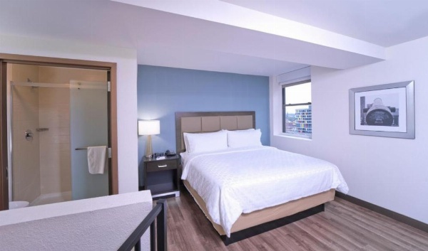 Candlewood Suites Baltimore - Inner Harbor by IHG image 14
